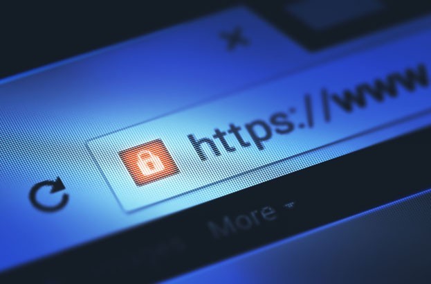 SSl сертификат уведомляет пользователя о шифровании данных сайта в открытой WIFi-сети. ESET.